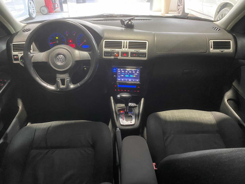 Imagen 18 de 22 de Volkswagen Bora 2010 2.0 Trendline 115cv Tiptronic