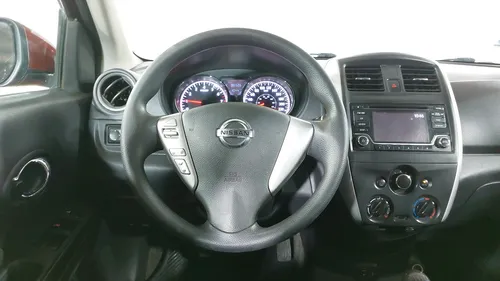 Nissan Versa 1.6 Advance
