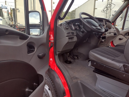 Imagem 11 de 15 de Iveco Daily 35s14 Ultilitario Baú Novo