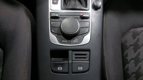 Audi A3 1.4 TFSI AMBIENTE S TRONIC