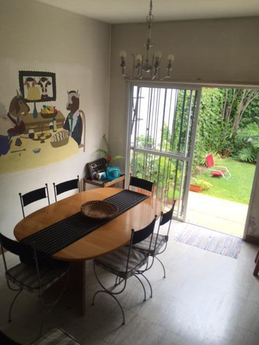 Imagen 2 de 30 de Dúplex De 4 Amb En 2 Plantas Con Jardín/ Parrilla / Cochera / Florida