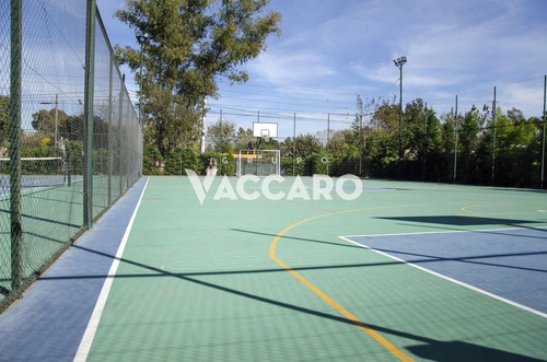 Casa 4 Dormitorios Con Piscina En Barrio Cerrado