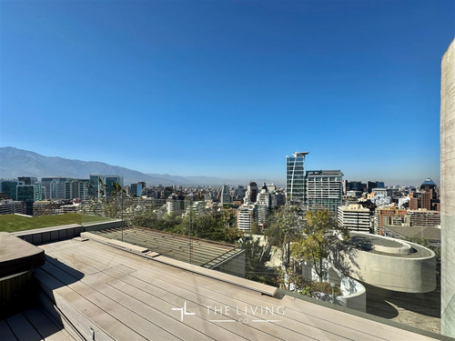 Moderna Casa En Venta De 5 Dorm. En Las Condes - Pte. Riesco