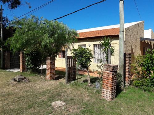 Se Vende Casa En Playa Grande,