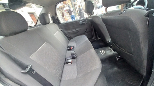 Imagen 13 de 15 de Chevrolet Classic 2014 1.4 Ls Abs Airbag