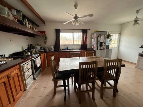 Hermosa Casa En Venta En Pilar-barrio Abierto La Alborada De 5 Amb Con Patio -parrilla-pileta Y Cochera
