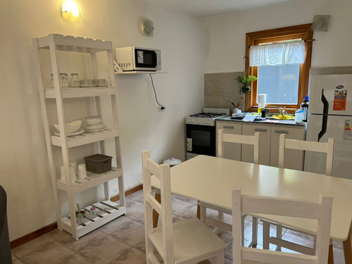 Hermoso Departamento De 3 Ambientes Sobre Calle Ramayón Al 800, En Pleno Centro De La Ciudad De San Martín De Los Andes, Neuquén, Patagonia Argentina / Ideal Para Renta Turística
