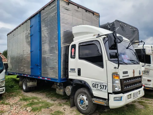 Camión Sinotruk 7.0