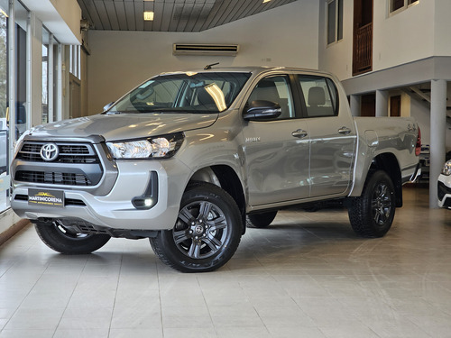 Toyota Hilux Pick-up 2.8 Cd Sr 204cv 4x4 At