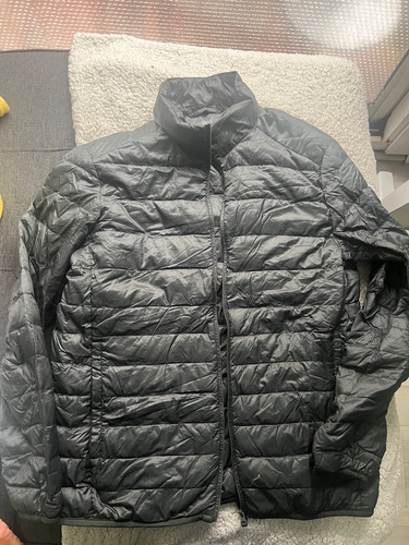 Campera Uniqlo Hombre (Usado)