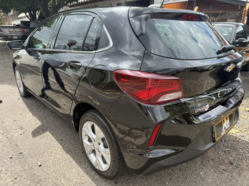 Chevrolet Onix ONIX HATCH PREM. 1.0 12V TB Flex 5p Aut.