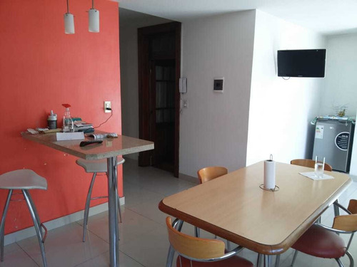 Casa 5 Amb Muy Buen Est. Mas Dpto T/casa 2 Amb. En Block