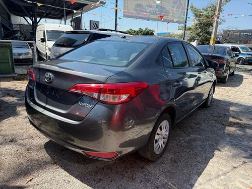 Toyota Yaris 1.5 Core Sedan Mt