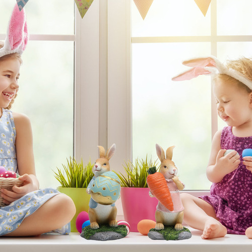 Figuras De Conejo De Pascua Con Zanahoria