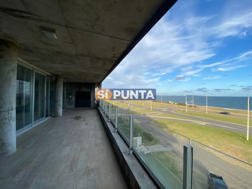 Apto Con Vista A La Playa Mansa, Con Estufa A Leña Y Parrillero.