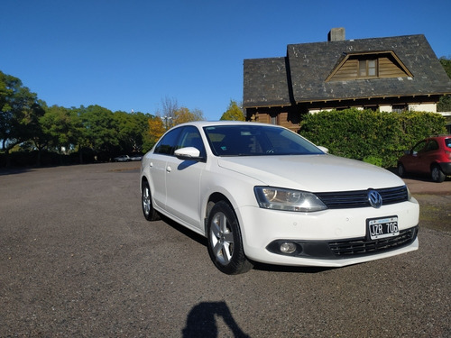 Volkswagen Vento 2.0 Tdi Dsg 140cv Luxury 2011