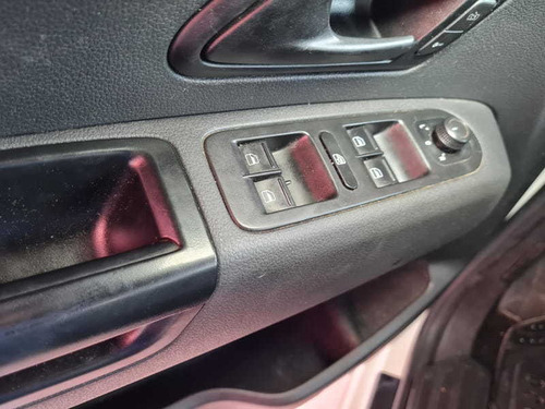 Imagem 6 de 15 de Volkswagen Amarok Cabine Dupla 4x4 2019 - Imperdível