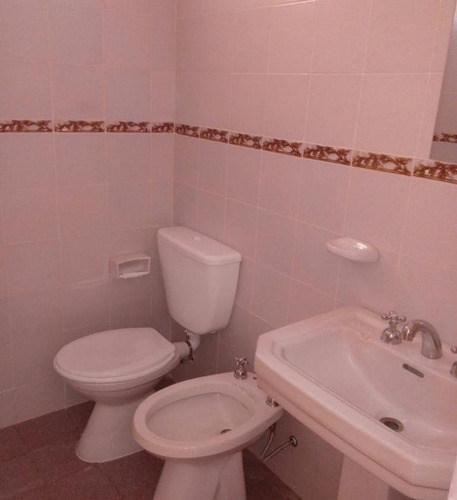 Imagen 7 de 8 de Departamento En Venta En Villa De Mayo