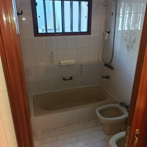 Chalet 4 Amb + 3 Baños/oportunidad