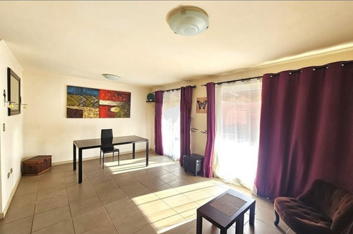 Oportunidad Por Viaje! Venta Casa, 105m2, 3d 3b