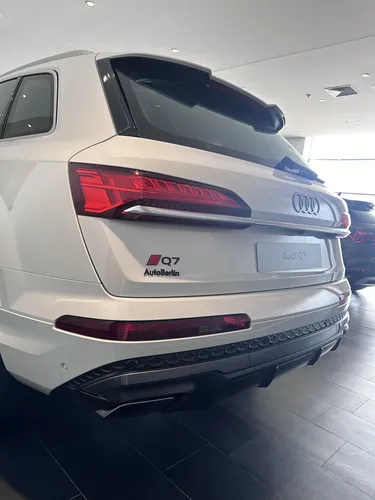 Q7 S Line 2025