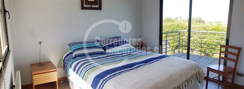 Casa En Venta De 8 Dorm. En Santo Domingo