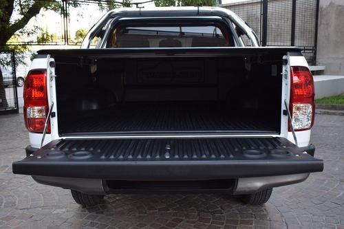 Toyota Hilux Dx 4x2 2018 35.000 Kms Muchos Accesorios