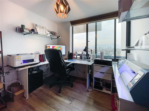 Departamento En Venta De 3 Dormitorios. En Las Condes