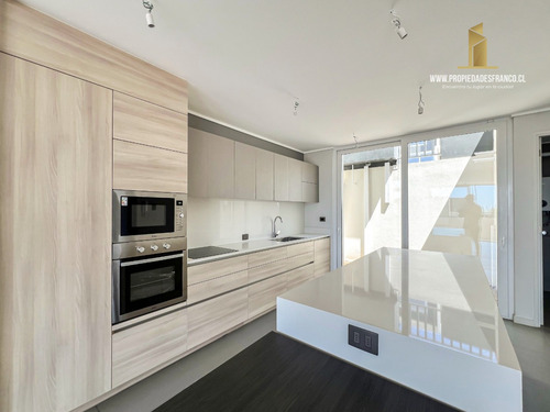 Concon Venta Casa A Estrenar 3d 4b Con Vista En Condominio
