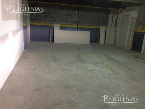 Imagen 9 de 10 de Cochera Subterranea Cubierta Cerrada Dos Autos En Alquiler