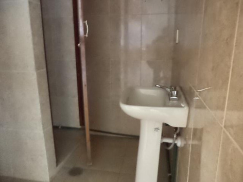 Renta De Local Comercial En Metepec, Ubicado Sobre Av. Baja Velocidad