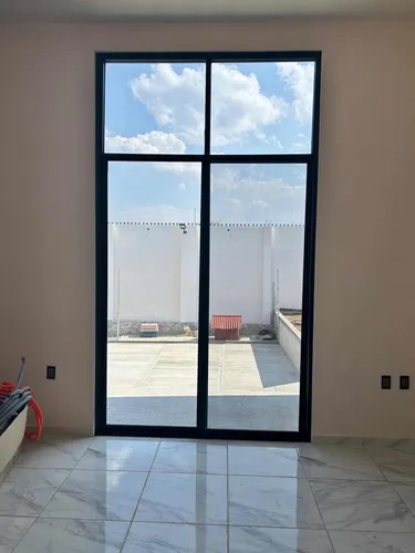 Casa Grande Tipo Minimalista