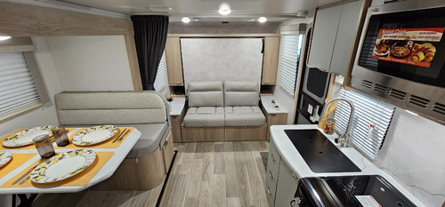 Trailer Importado Winnebago 2108ds (d) - 0km !!!! Y@w2