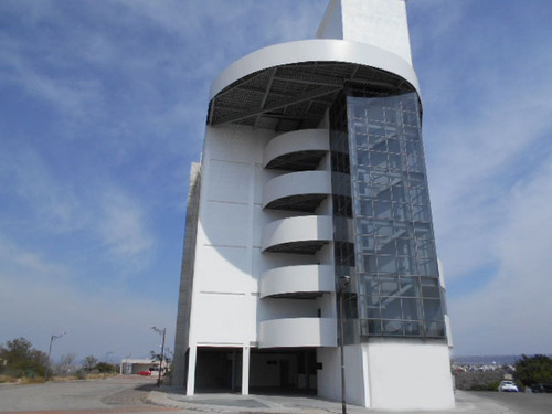 Oficinas Piso Completo En Renta Edificio Milenio Iii Querétaro