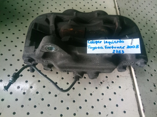 Caliper Izquierdo Toyota Fortuner 2008