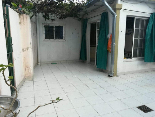 Imagen 20 de 30 de Casa Americana En Padua 3 Ambientes