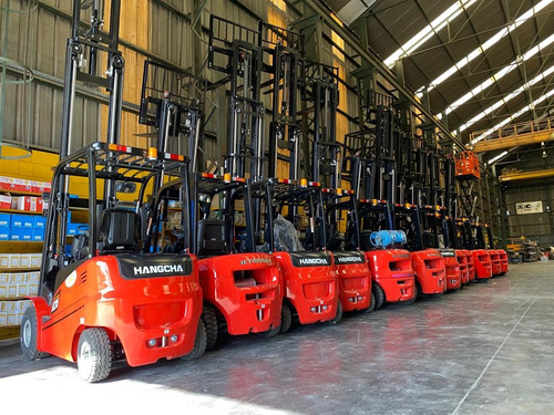 Autoelevador 2.5t Torre Triple Financiacion Propia A Un Año