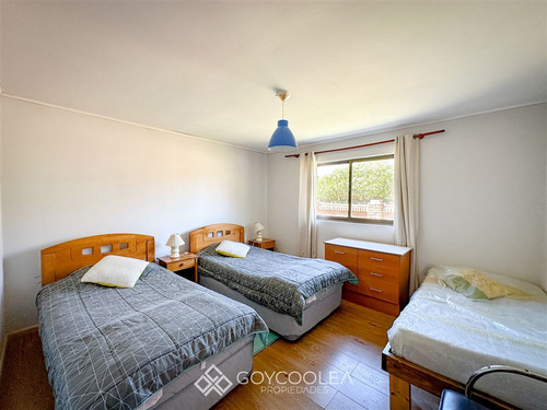 Casa En Venta De 4 Dorm. En Las Cabras