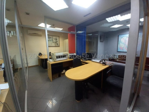 Oficina En Venta En El C.c. Concresa Jdv Cod 24-27766