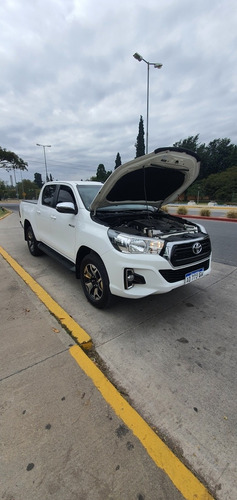 Toyota Hilux 2.8 Cd Srv 177cv 4x2 2019