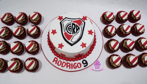 Promo! Torta River Plate De 2 Kg + 18 Cupcakes Temáticos