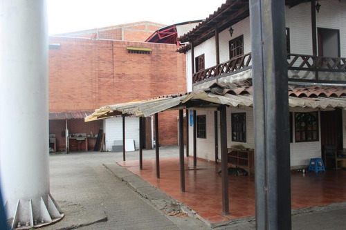 Imagen 8 de 17 de Parqueadero En Arriendo