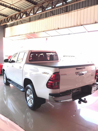 Toyota Hilux 2.7 Srv Cab. Dupla 4x2 Flex Aut. 4p 2017
