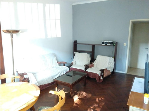 Casa Venta 4 Dormitorios 2 Baños 1 Cochera Terreno 10 X 30 Mts - 300 Mts 2 - La Plata