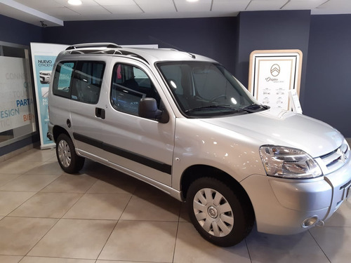 Imagen 24 de 25 de Citroën Berlingo 2023 1.6 Xtr 115 Am18