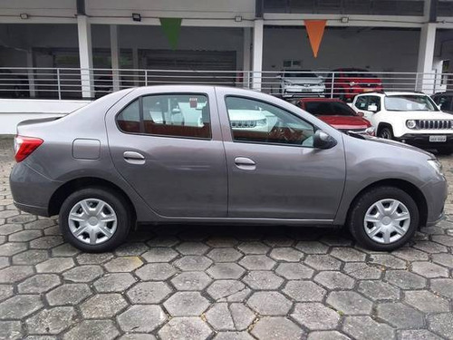 Imagem 7 de 9 de Renault Logan 1.0 12v Sce Flex Zen Manual