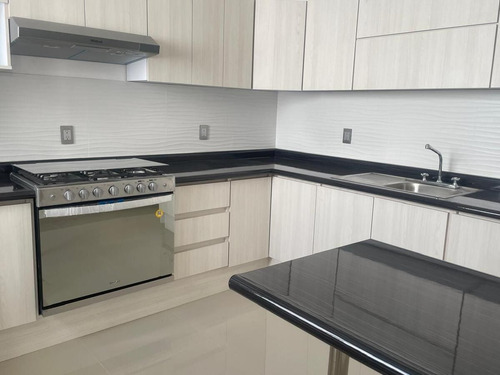 Casa En Venta En Residencial Explanada Sur