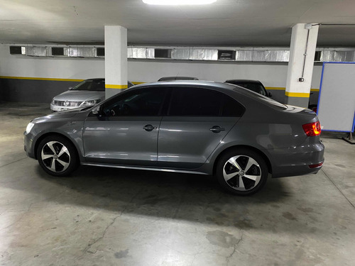 Volkswagen Vento 2.5 Luxury 170cv Tiptronic 2013