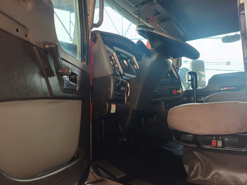 # 5055 Kenworth T660 2014