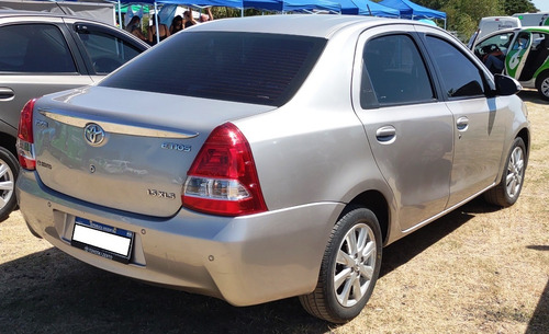 Toyota Etios Xls 1.5 4 A/t